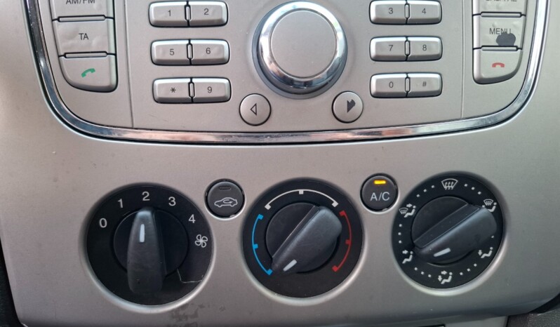 
								FORD FOCUS 1.6 I TREND 2010 EURO 5 full									