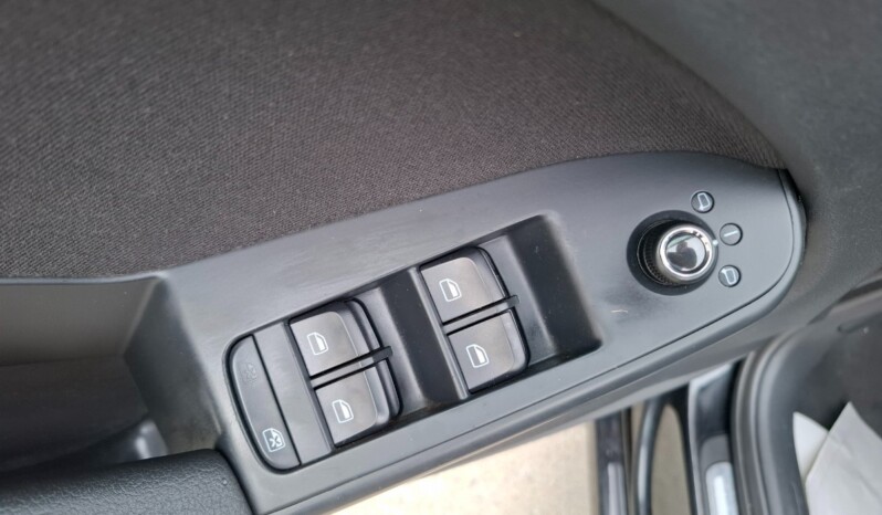 
								AUDI A4 2.0 TDI AMBITION 2010 / 2011 EURO 5 full									