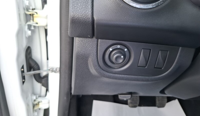 
								DACIA SANDERO 1.2 ACCESS 2015 full									