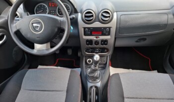 
DACIA DUSTER 1.5 DCI 4X4 LAUREATE 2013 full								