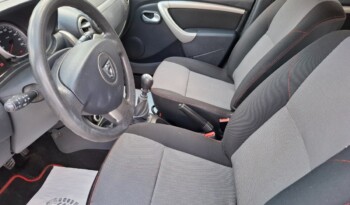 
DACIA DUSTER 1.5 DCI 4X4 LAUREATE 2013 full								