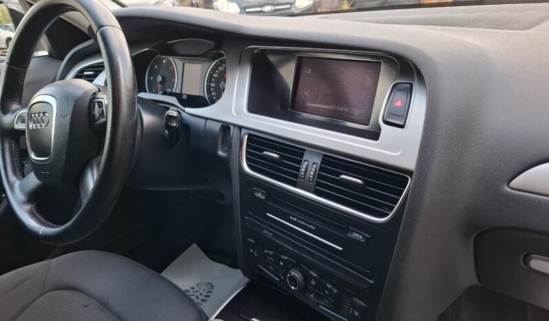 
AUDI A4 2.0 TDI ATTRACTION 2010 EURO 5 full									