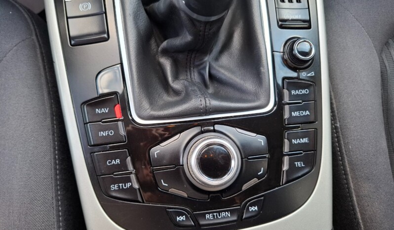 
AUDI A4 2.0 TDI ATTRACTION 2010 EURO 5 full									