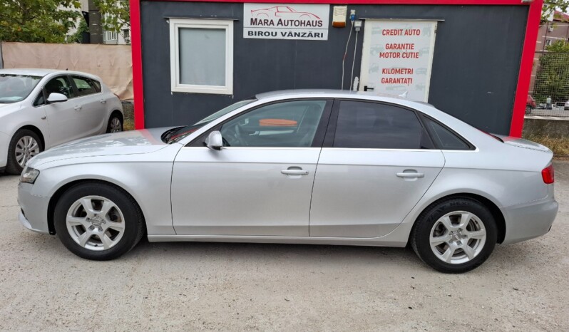 
AUDI A4 2.0 TDI AMBIENTE 2011 / 2012 full									