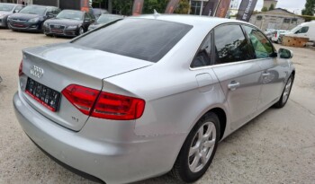 
AUDI A4 2.0 TDI AMBIENTE 2011 / 2012 full								