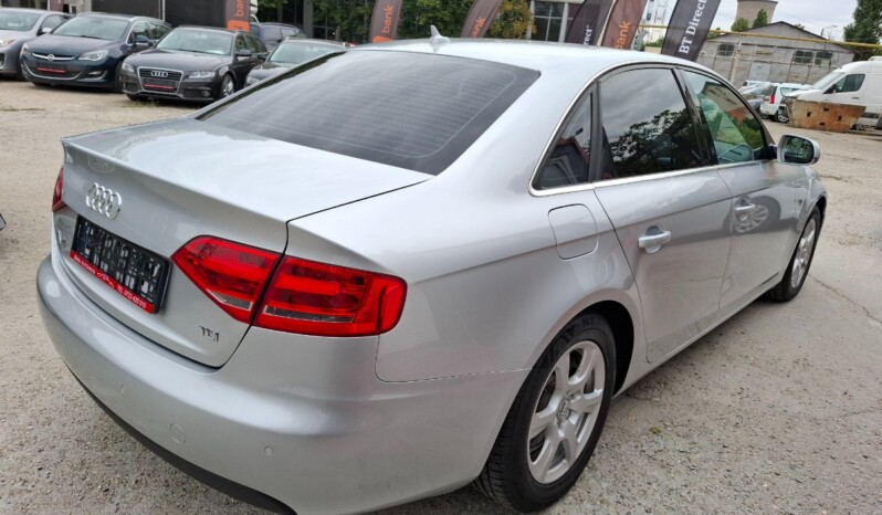 
AUDI A4 2.0 TDI AMBIENTE 2011 / 2012 full									