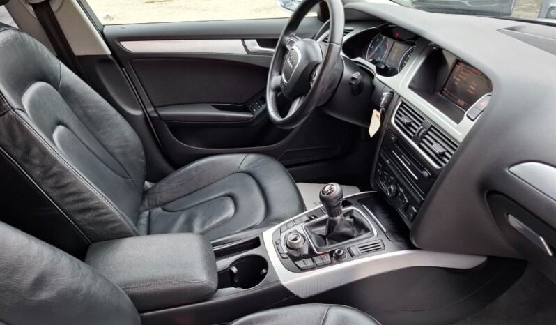 
AUDI A4 2.0 TDI AMBIENTE 2011 / 2012 full									