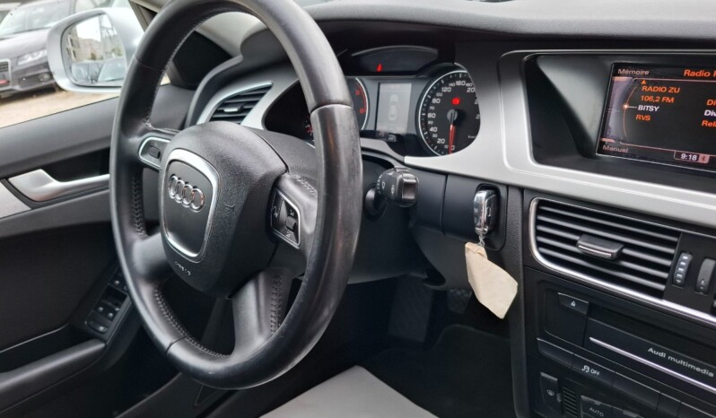
AUDI A4 2.0 TDI AMBIENTE 2011 / 2012 full									