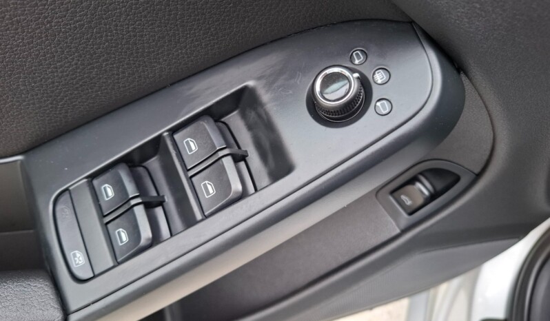 
AUDI A4 2.0 TDI AMBIENTE 2011 / 2012 full									