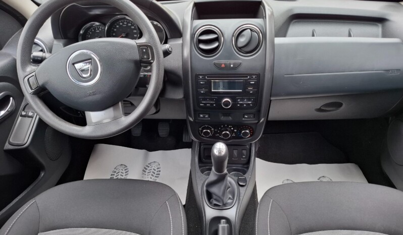 
DACIA DUSTER 1.6 I LAUREATE 2017 EURO 6 full									