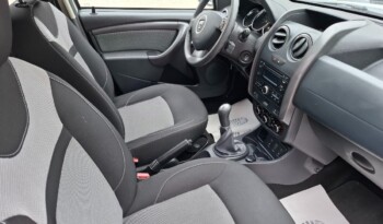
DACIA DUSTER 1.6 I LAUREATE 2017 EURO 6 full								