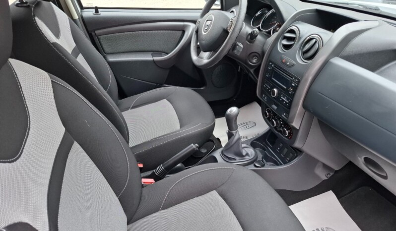 
DACIA DUSTER 1.6 I LAUREATE 2017 EURO 6 full									