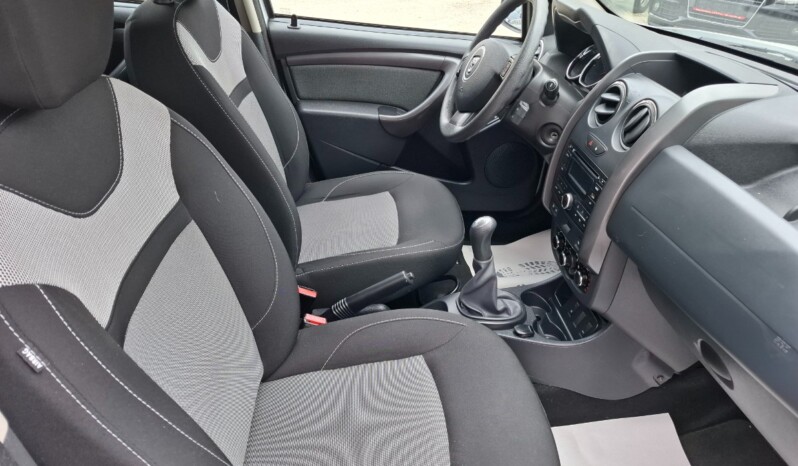 
DACIA DUSTER 1.6 I LAUREATE 2017 EURO 6 full									