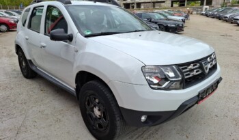
DACIA DUSTER 1.6 I LAUREATE 2017 EURO 6 full								