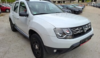 
DACIA DUSTER 1.6 I LAUREATE 2017 EURO 6 full								