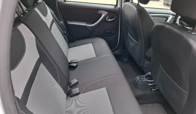 
DACIA DUSTER 1.6 I LAUREATE 2017 EURO 6 full									