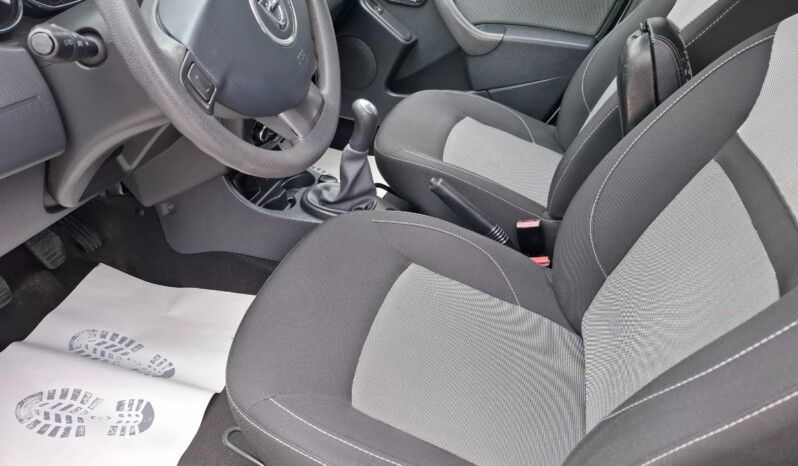 
DACIA DUSTER 1.6 I LAUREATE 2017 EURO 6 full									