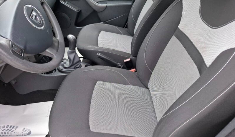 
DACIA DUSTER 1.6 I LAUREATE 2017 EURO 6 full									