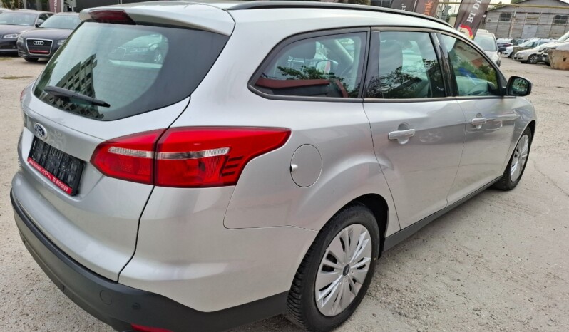 
FORD FOCUS 1.5 TDCI TREND 2015 EURO 6 full									