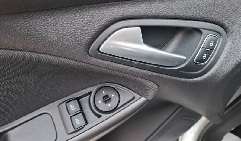 
FORD FOCUS 1.5 TDCI TREND 2015 EURO 6 full									