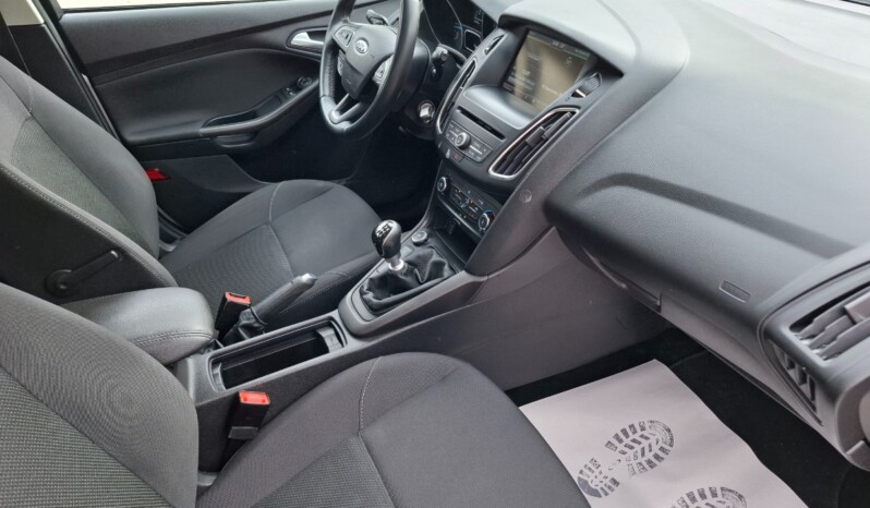 
FORD FOCUS 1.5 TDCI TREND 2015 EURO 6 full									