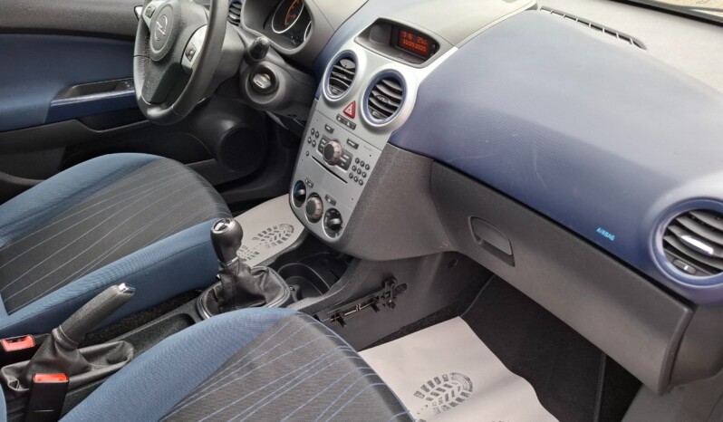 
OPEL CORSA 1.4 EDITION 111 JAHRE 2010 EURO 5 full									